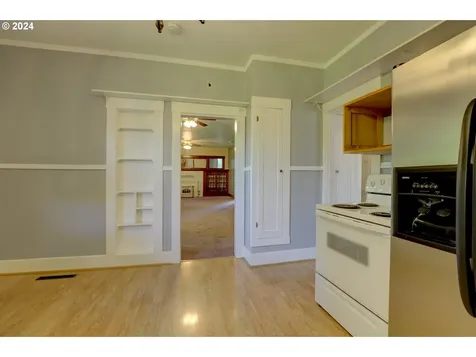 1914 W 10th Street The Dalles OR 97058