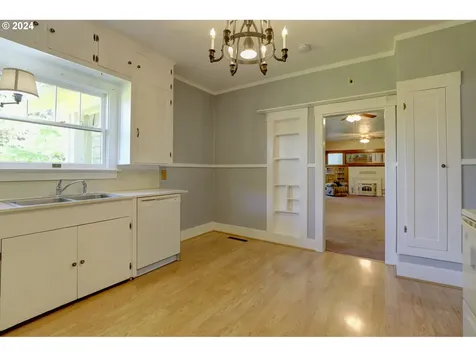 1914 W 10th Street The Dalles OR 97058