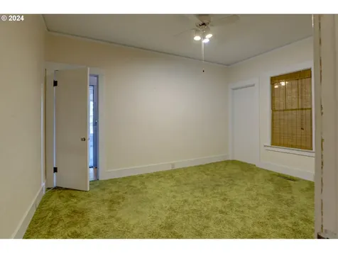 1914 W 10th Street The Dalles OR 97058