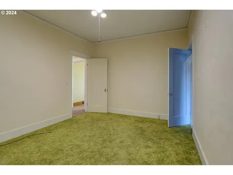 1914 W 10th Street The Dalles OR 97058