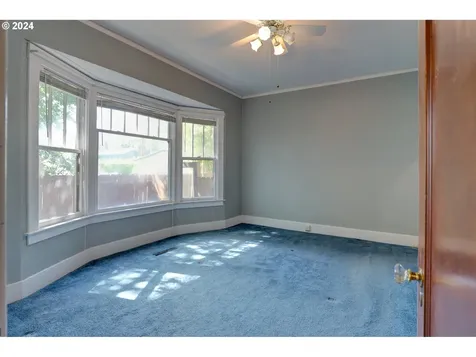 1914 W 10th Street The Dalles OR 97058