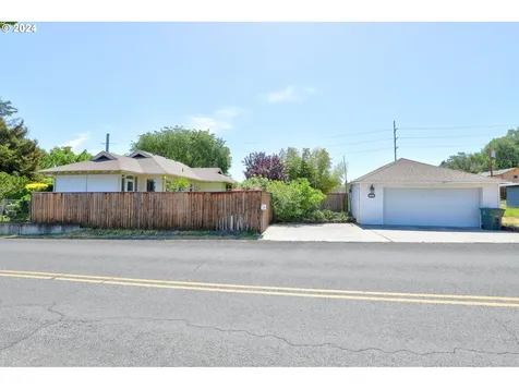1914 W 10th Street The Dalles OR 97058