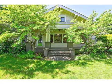 1914 W 10th Street The Dalles OR 97058