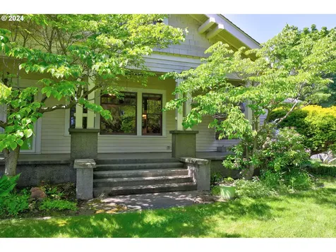 1914 W 10th Street The Dalles OR 97058