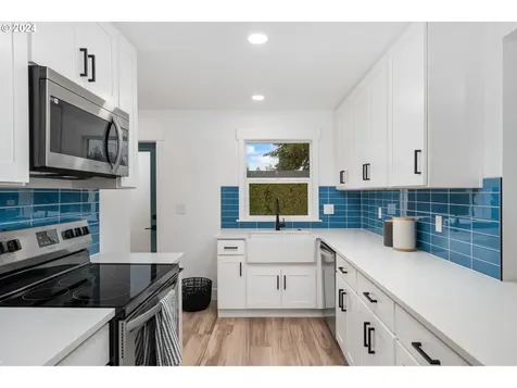 1504 15th Street Oregon City OR 97045
