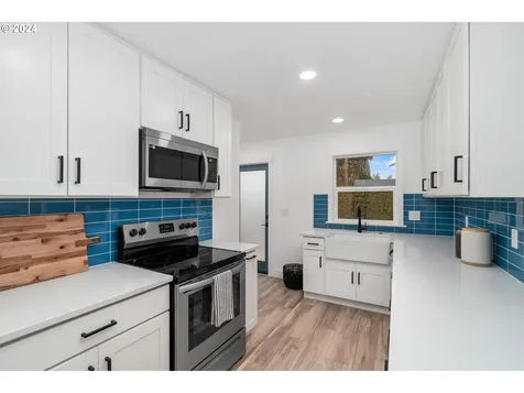 1504 15th Street Oregon City OR 97045