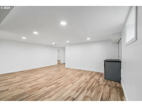 1504 15th Street Oregon City OR 97045
