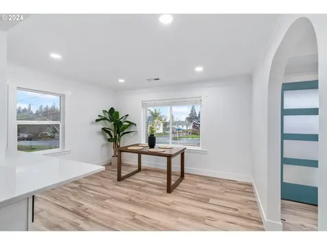 1504 15th Street Oregon City OR 97045