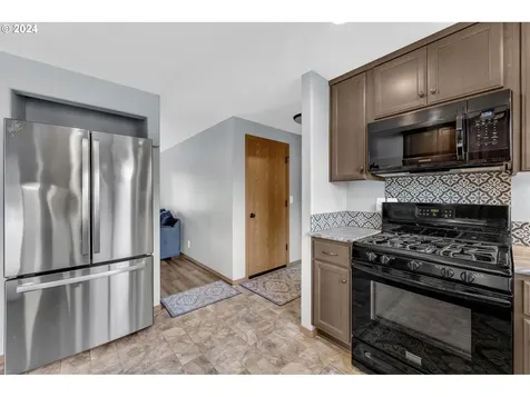 408 E Wilson Street Yacolt WA 98675