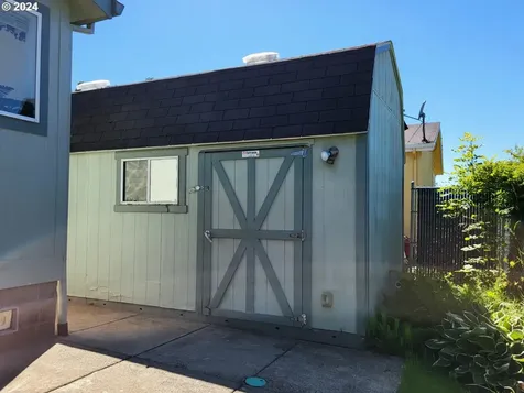 221 Nw Blair Street Sheridan OR 97378