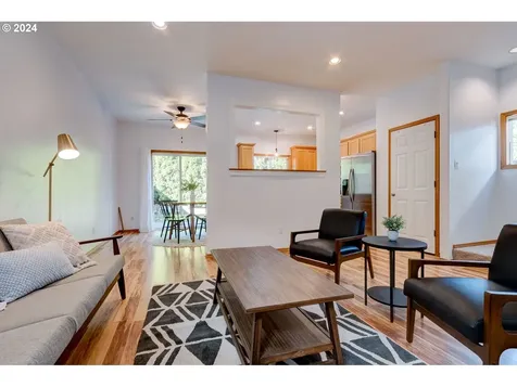 7167 SW Touchstone Terrace Beaverton OR 97007