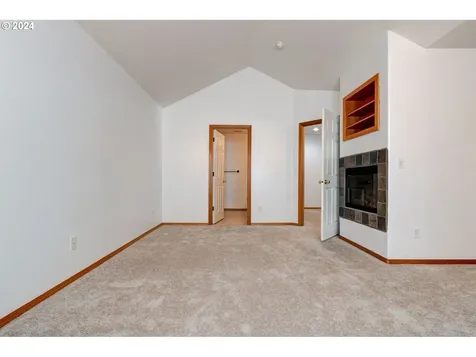 7167 SW Touchstone Terrace Beaverton OR 97007
