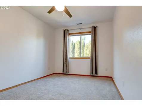 7167 SW Touchstone Terrace Beaverton OR 97007