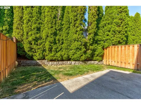 7167 SW Touchstone Terrace Beaverton OR 97007