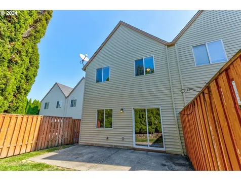 7167 SW Touchstone Terrace Beaverton OR 97007