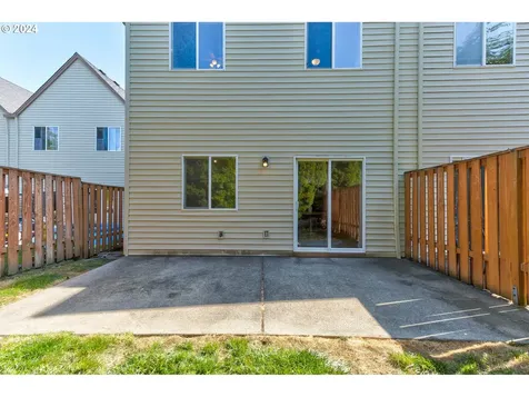 7167 SW Touchstone Terrace Beaverton OR 97007