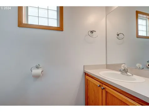 7167 SW Touchstone Terrace Beaverton OR 97007