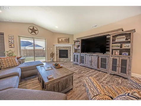 455 S 10th Street Monroe OR 97456
