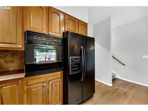 983 S Redwood Street Canby OR 97013