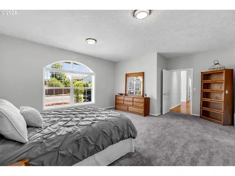 983 S Redwood Street Canby OR 97013