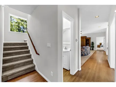 983 S Redwood Street Canby OR 97013