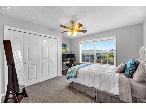 983 S Redwood Street Canby OR 97013