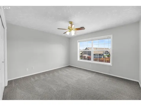 983 S Redwood Street Canby OR 97013