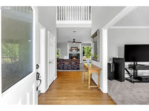 983 S Redwood Street Canby OR 97013