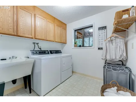 9457 Se Carnaby Way Happy Valley OR 97086