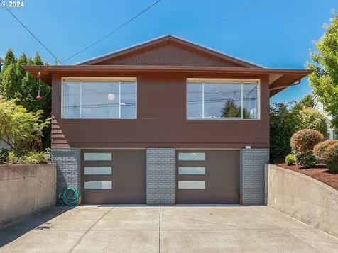 625 Se 71st Avenue Portland OR 97215