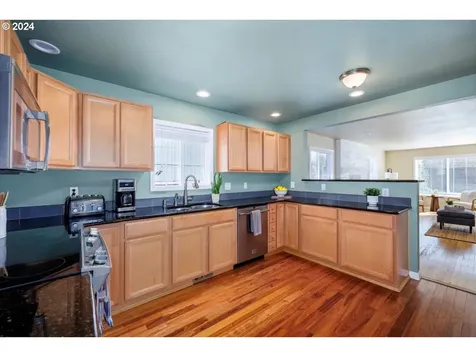 1315 Lincoln Street Oregon City OR 97045