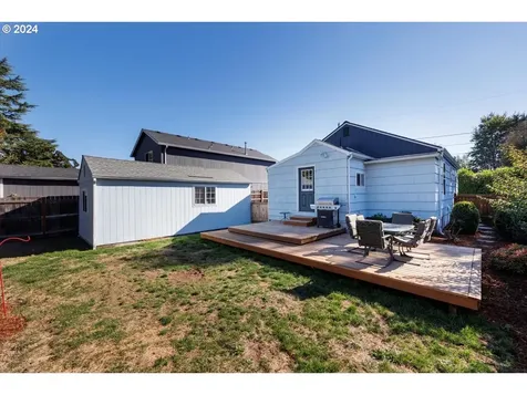 1315 Lincoln Street Oregon City OR 97045