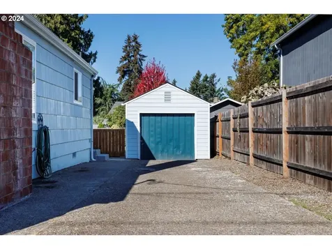 1315 Lincoln Street Oregon City OR 97045