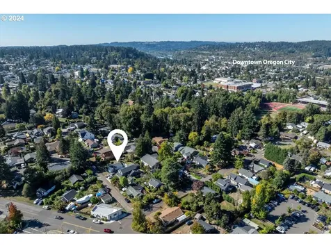 1315 Lincoln Street Oregon City OR 97045