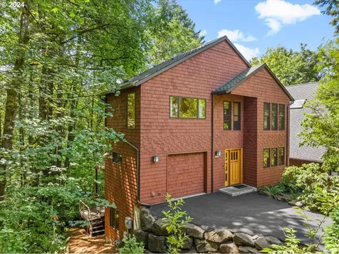 3702 Sw Sweetbriar Drive Portland OR 97221