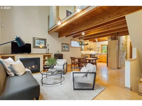 3702 Sw Sweetbriar Drive Portland OR 97221