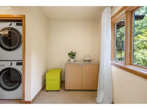 3702 Sw Sweetbriar Drive Portland OR 97221