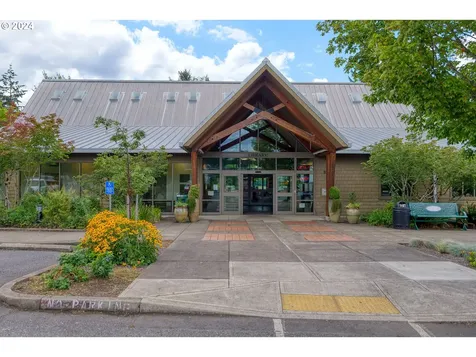 1477 N Broadway Street Estacada OR 97023