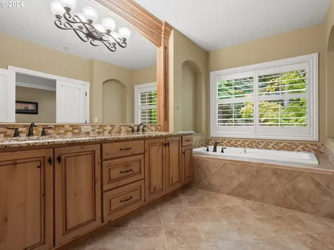 3645 Nw Jasmine Street Camas WA 98607