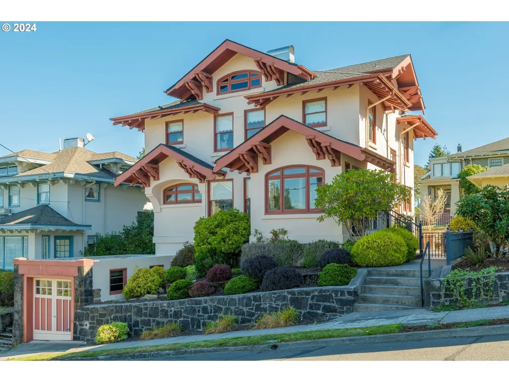 980 16th Street Astoria OR 97103