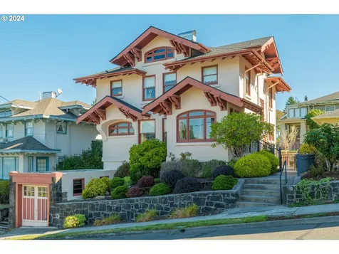 980 16th Street Astoria OR 97103