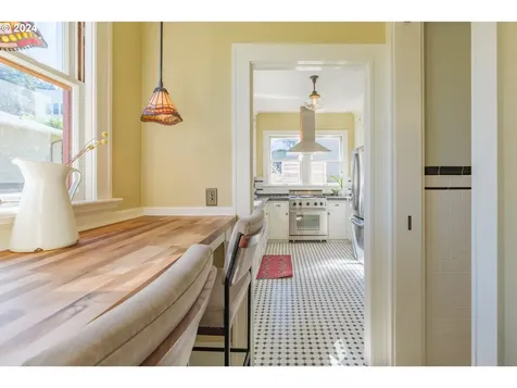 980 16th Street Astoria OR 97103