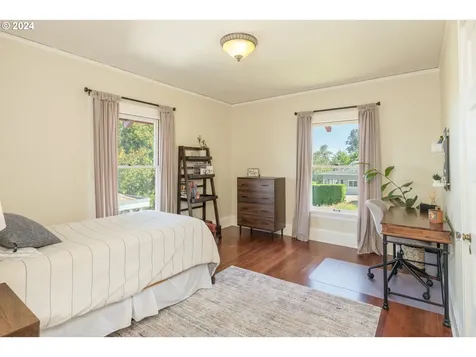 980 16th Street Astoria OR 97103