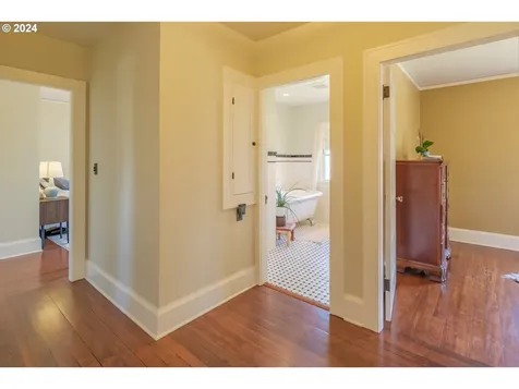 980 16th Street Astoria OR 97103