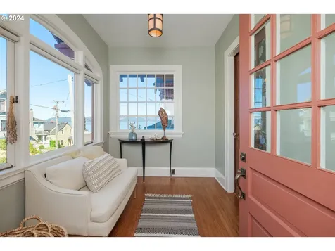 980 16th Street Astoria OR 97103