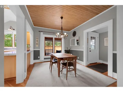 25 Knoop Lane Eugene OR 97404