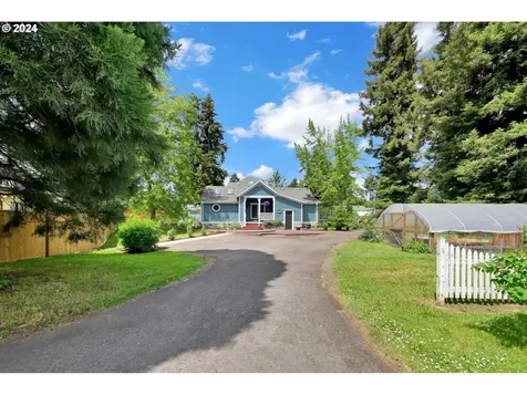 25 Knoop Lane Eugene OR 97404