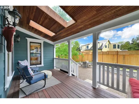 25 Knoop Lane Eugene OR 97404