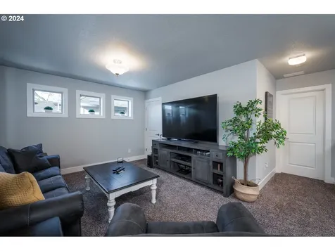 15511 NE 107th Street Vancouver WA 98682