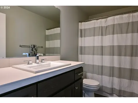 15511 NE 107th Street Vancouver WA 98682